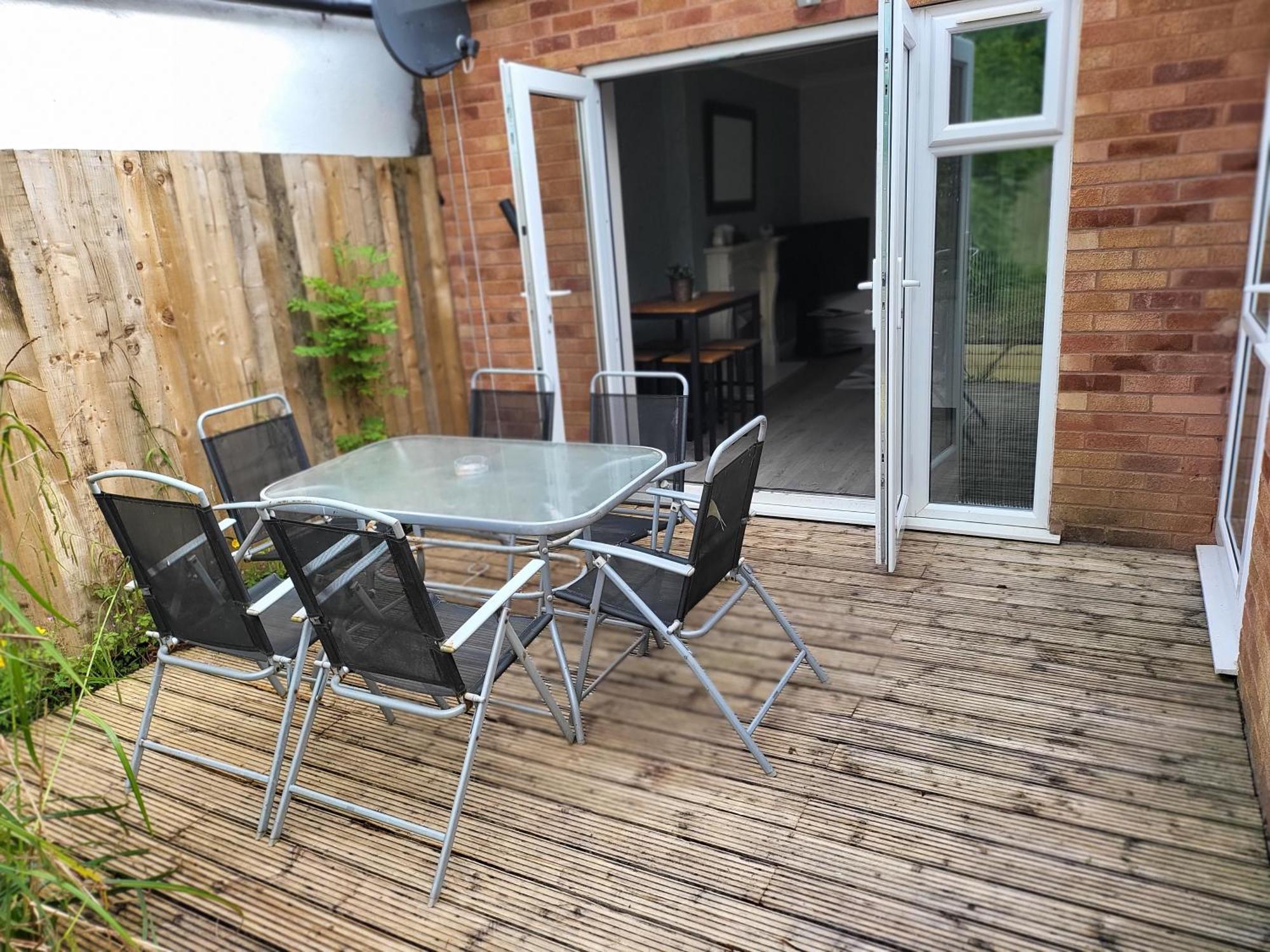 Birmingham Blissful Apartment With 2 Bedrooms Екстериор снимка